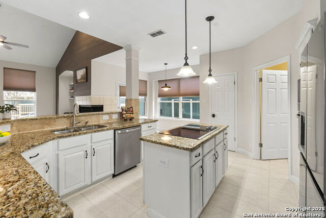 Image 7 of 27 For 6119 Hart Glen