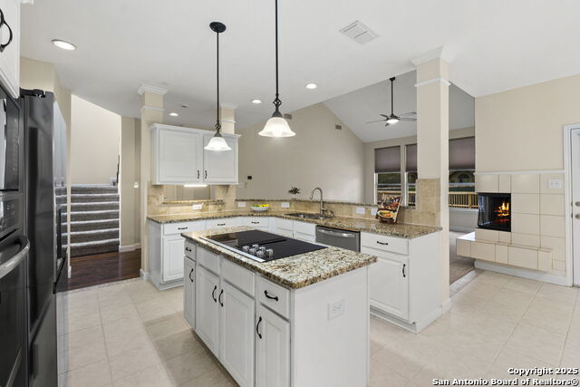 Image 8 of 27 For 6119 Hart Glen