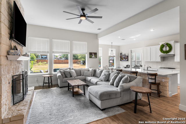 Details for 239 Lawrence, Castroville, TX 78009