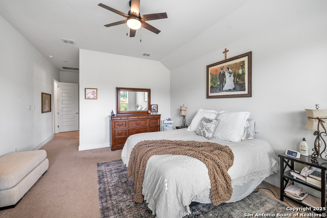 Listing photo id 14 for 239 Lawrence