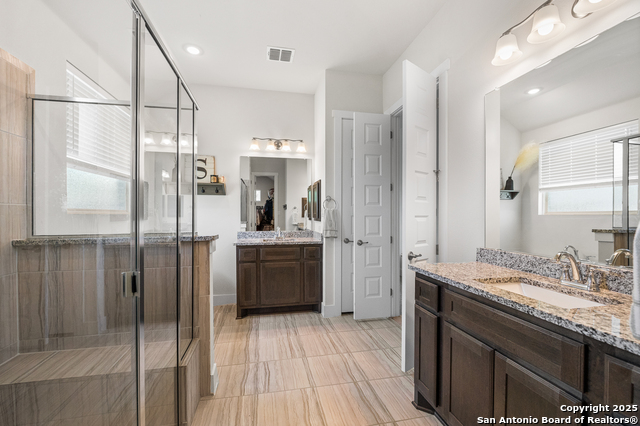 Listing photo id 16 for 239 Lawrence