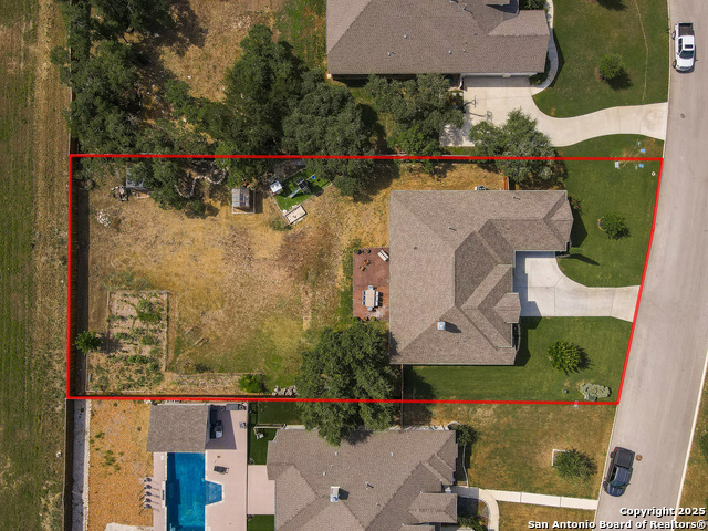 Listing photo id 36 for 239 Lawrence