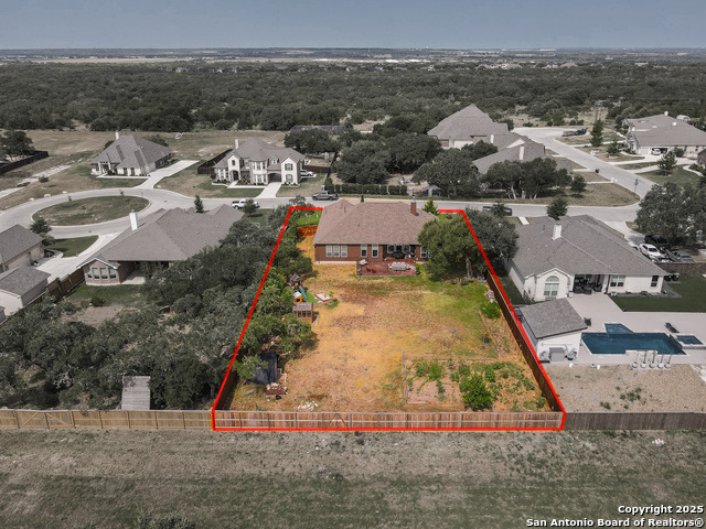 Listing photo id 37 for 239 Lawrence