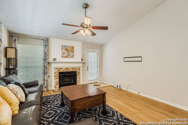 Image 8 of 20 For 9319 Fishers Hill