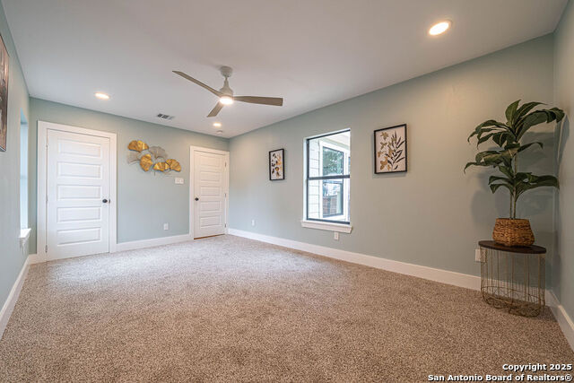 Image 15 of 31 For 162 New Haven