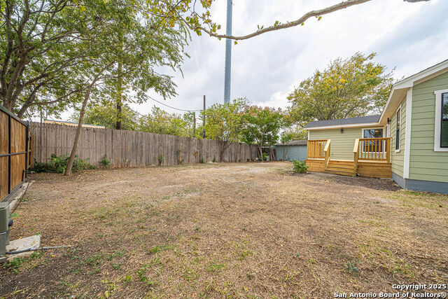 Image 23 of 31 For 162 New Haven