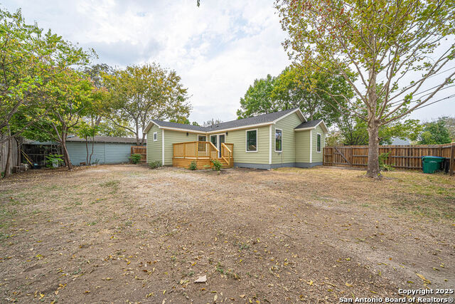 Image 24 of 31 For 162 New Haven