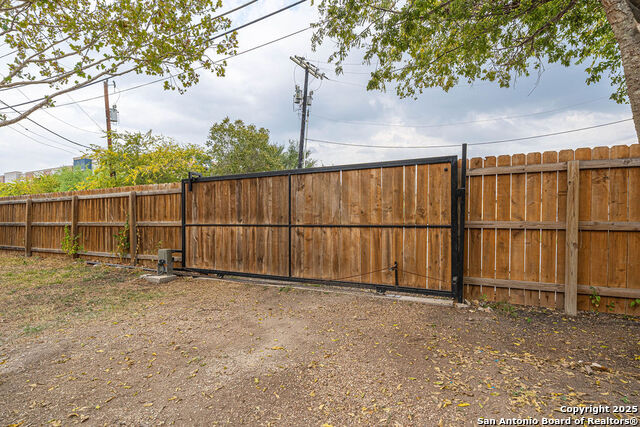 Image 26 of 31 For 162 New Haven