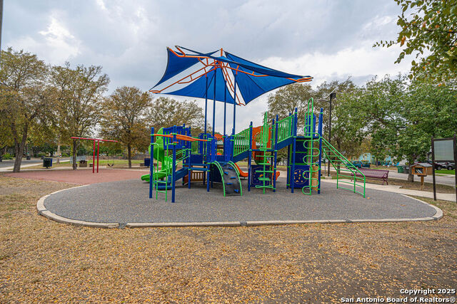 Image 29 of 31 For 162 New Haven