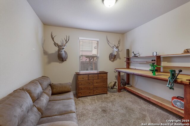 Listing photo id 17 for 8217 Lovela Bend