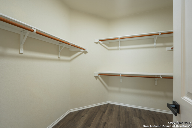 Image 18 of 34 For 8615 Emerald Sky Dr