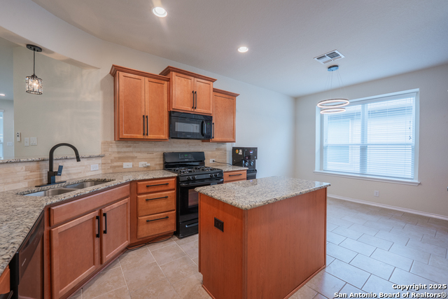 Image 8 of 34 For 8615 Emerald Sky Dr