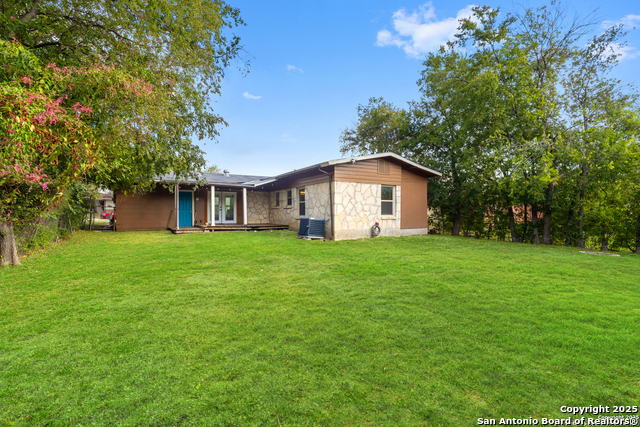 Image 16 of 16 For 466 Shannon Lee