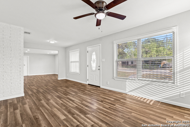 Image 4 of 16 For 466 Shannon Lee