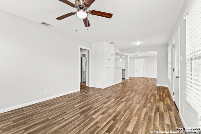 Image 5 of 16 For 466 Shannon Lee