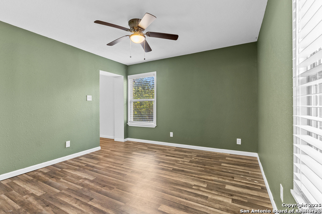 Image 7 of 16 For 466 Shannon Lee