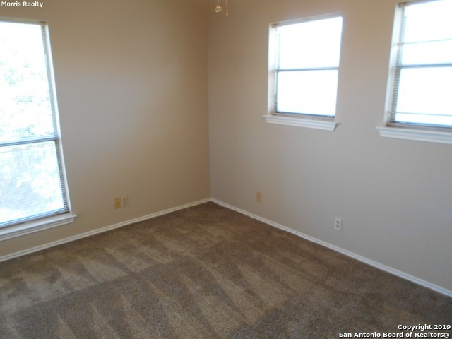 Image 12 of 17 For 164 Oakwell Farms