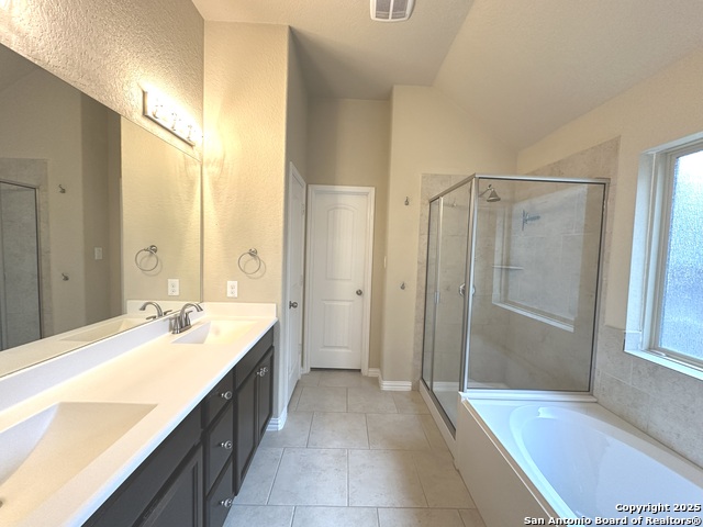 Image 7 of 21 For 15231 Stagehand