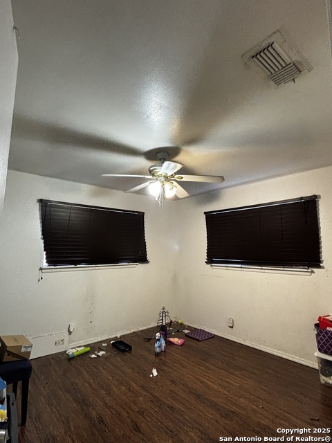 Image 11 of 19 For 4355 Redcap Dr