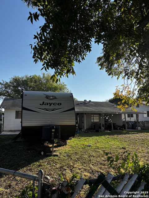 Image 14 of 19 For 4355 Redcap Dr