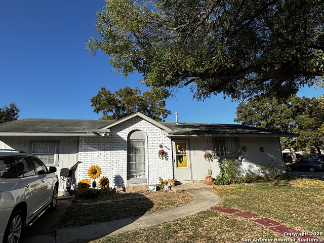 Image 2 of 19 For 4355 Redcap Dr