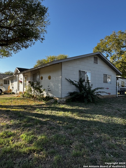 Image 4 of 19 For 4355 Redcap Dr