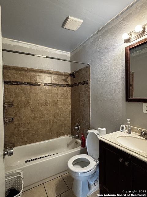 Image 8 of 19 For 4355 Redcap Dr