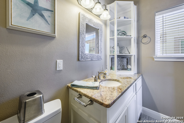 Listing photo id 17 for 474 Bayside  