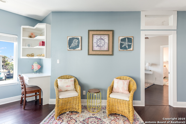 Listing photo id 20 for 474 Bayside  