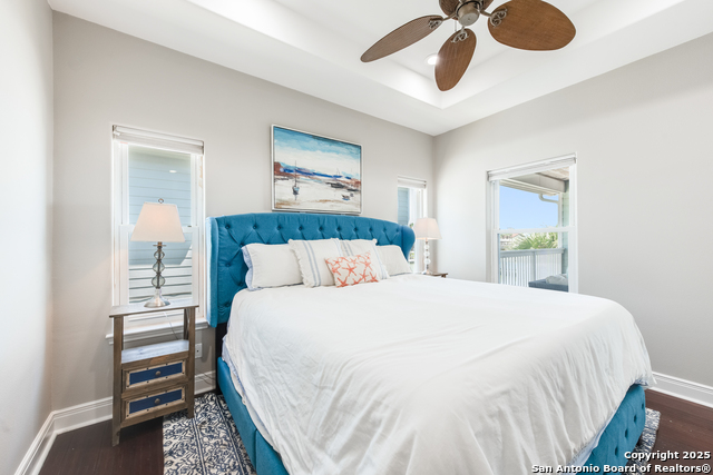 Listing photo id 25 for 474 Bayside  