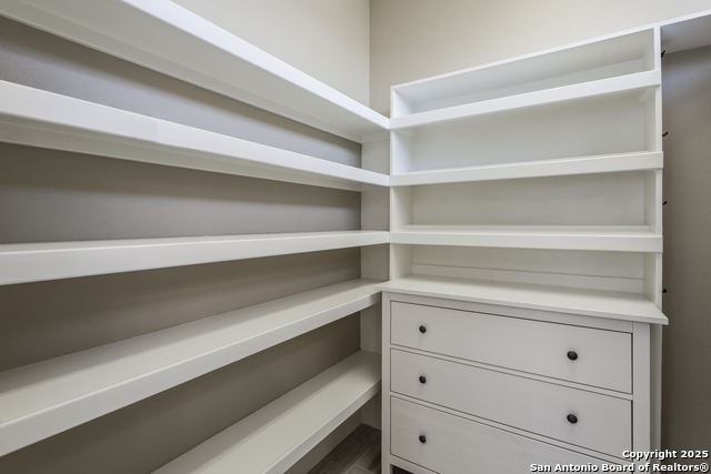 Listing photo id 31 for 474 Bayside  