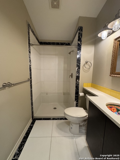 Image 14 of 16 For 506 Elvira St