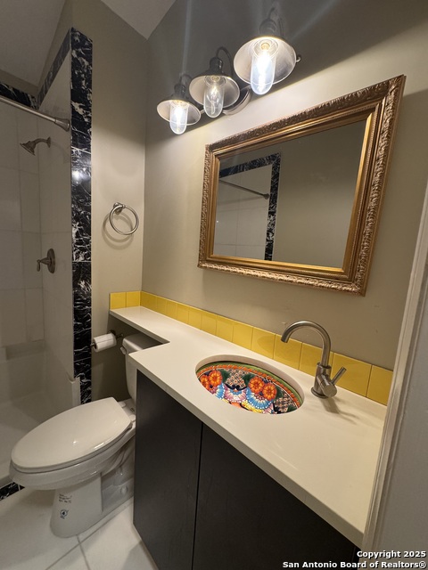 Image 15 of 16 For 506 Elvira St