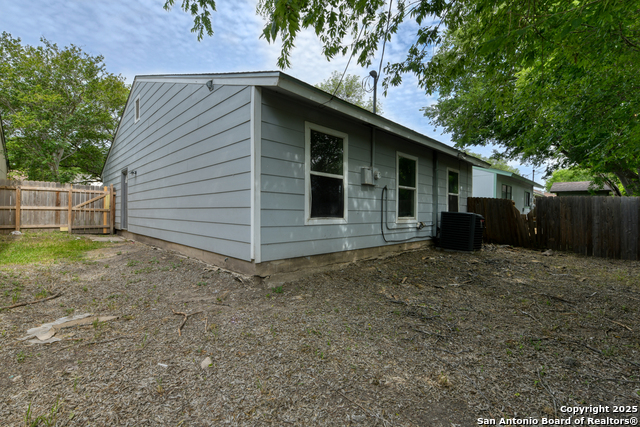 Image 18 of 18 For 4342 Lehman Dr.