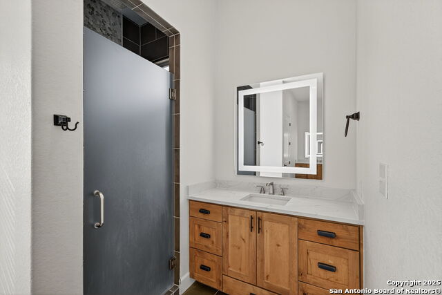 Image 26 of 50 For 145 Bucks  