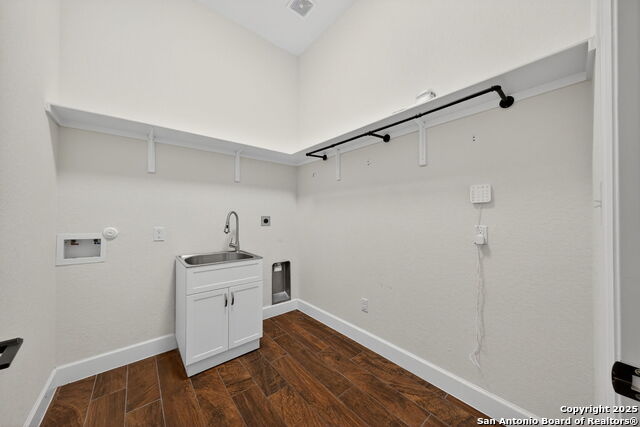 Image 35 of 50 For 145 Bucks  