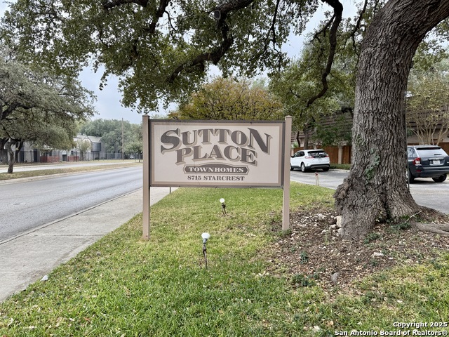 Image 16 of 19 For 8715 Starcrest  23