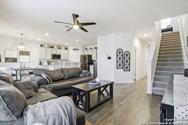 Image 7 of 26 For 419 Pleasanton