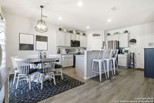 Image 8 of 26 For 419 Pleasanton