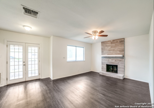 Image 4 of 7 For 5123 Timber Trace