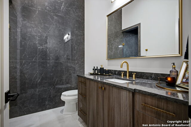 Image 24 of 37 For 21310 Meditation Ln