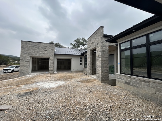 Image 4 of 37 For 21310 Meditation Ln