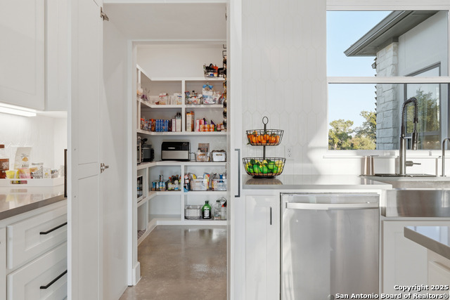 Image 17 of 52 For 5721 Dry Comal