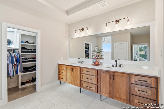 Image 23 of 52 For 5721 Dry Comal