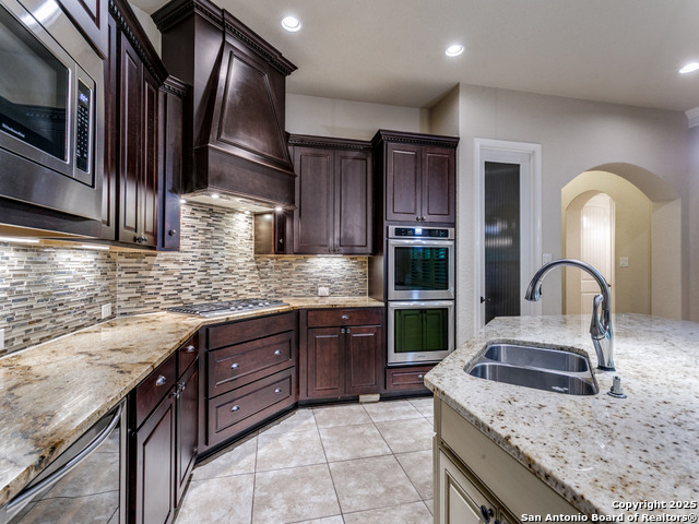 Image 12 of 41 For 2502 Dunmore Hill