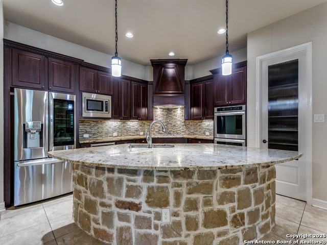 Image 14 of 41 For 2502 Dunmore Hill