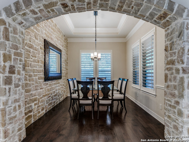 Image 15 of 41 For 2502 Dunmore Hill