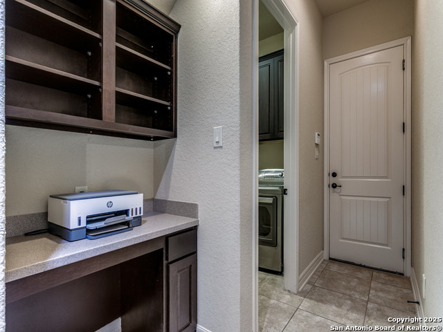 Image 28 of 41 For 2502 Dunmore Hill