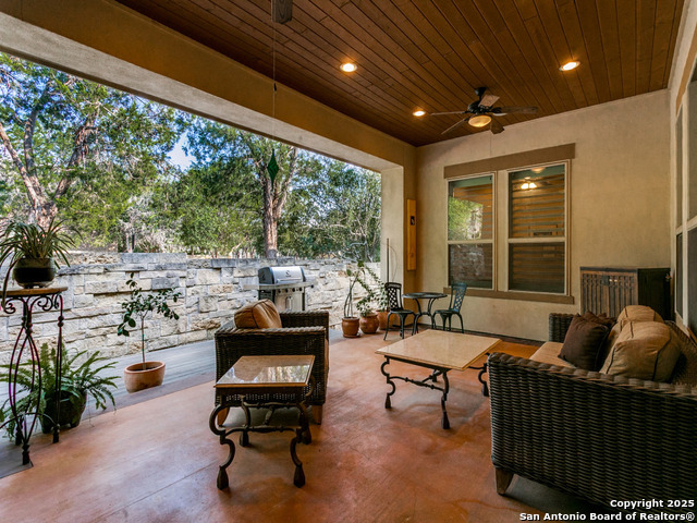 Image 35 of 41 For 2502 Dunmore Hill