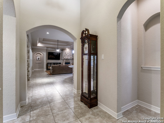 Image 5 of 41 For 2502 Dunmore Hill